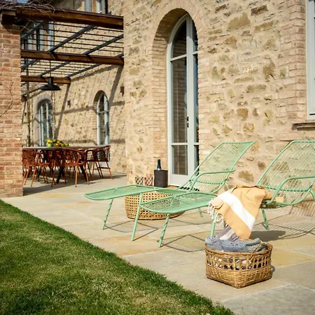 Villa Battisole Luxury By Great Monte del Lago