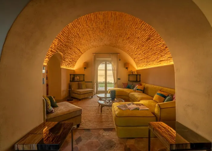 Villa Battisole Luxury By Great Monte del Lago